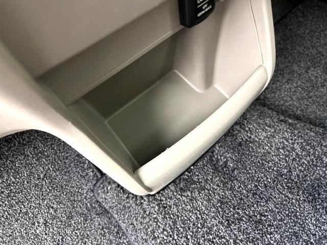 フリード G ジャストセレクション 電動スライドドア 純正SDナビ バックカメラ 禁煙車 HIDヘッド ETC オートライト オートエアコン CD DVD再生 地デジ(50枚目)