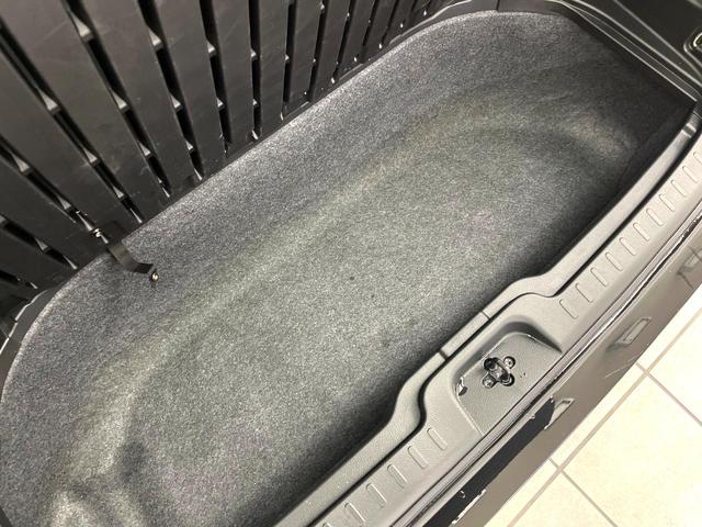 セレナ ハイウェイスターＶ　両側電動ドア　ＳＤナビ　後席モニター　全周囲カメラ　衝突被害軽減システム　禁煙車　ドラレコ　コーナーセンサー　スマートキー　ＬＥＤヘッド　ビルトインＥＴＣ　クルコン　純正１６インチアルミ（43枚目）