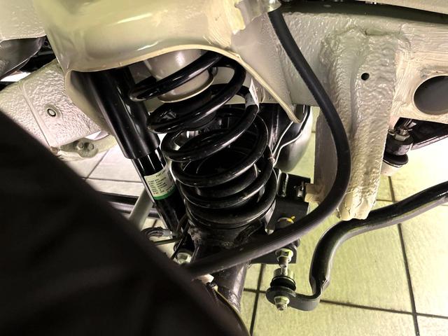 ジムニーノマド ＦＣ　４ＷＤ　禁煙車　衝突被害軽減システム　レーダークルーズ　スマートキー　ＬＥＤヘッド　純正１５インチアルミ　車線逸脱警報　オートライト　オートエアコン（23枚目）