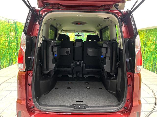 セレナ ハイウェイスター　両側電動ドア　純正ＳＤナビ　全周囲カメラ　衝突被害軽減システム　禁煙車　ドラレコ　コーナーセンサー　スマートキー　ＬＥＤヘッド　ビルトインＥＴＣ　クルコン　純正１６インチアルミ　オートライト（11枚目）