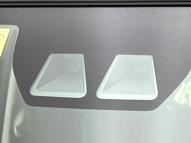 �y�X�}�[�g�A�V�X�g�z���s���ɑO���̎ԗ�����F�����A�Փ˂������Ȏ��͌x��ƃu���[�L�ŏՓˉ���Ɣ�Q�y�����A�V�X�g�B�����S�Ƀh���C�u�����y���݂��������܂��B