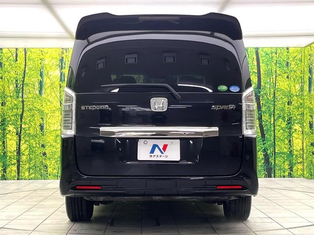 ステップワゴンスパーダ Z クールスピリット 両側電動ドア SDナビ 後席モニター バックカメラ 禁煙車 ハーフレザーシート HIDヘッド ETC 純正16インチアルミ オートライト オートエアコン Bluetooth CD DVD再生(15枚目)