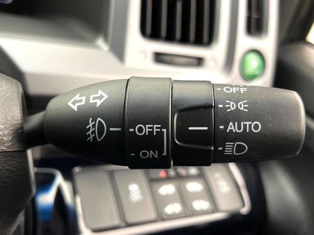 ステップワゴンスパーダ Z クールスピリット 両側電動ドア SDナビ 後席モニター バックカメラ 禁煙車 ハーフレザーシート HIDヘッド ETC 純正16インチアルミ オートライト オートエアコン Bluetooth CD DVD再生(23枚目)