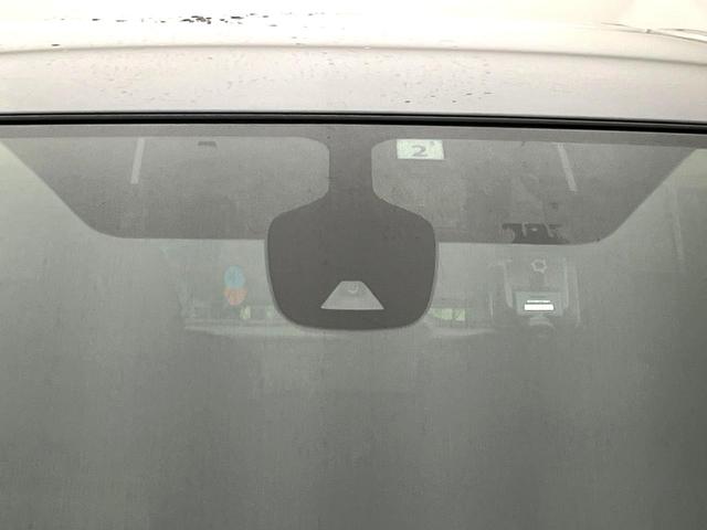 �y�C���e���W�F���g�G�}�[�W�F���V�[�u���[�L�z�t�����g�J�����őO���̎ԗ�����s�҂����m�B�Փ˂������Ȏ��͏Փ˔�Q�y���u���[�L���쓮�A�Փˉ�����T�|�[�g�B�����S�Ƀh���C�u�����y���݂��������܂��B