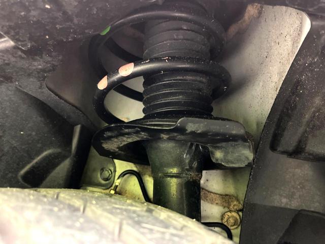 セレナ ｅ－パワー　ハイウェイスターＶ　両側電動ドア　純正９型ナビ　全周囲カメラ　プロパイロット　衝突軽減システム　レーダークルーズ　禁煙車　ドラレコ　コーナーセンサー　スマートキー　ＬＥＤヘッド　ＥＴＣ　純正１５インチアルミ　オートライト（24枚目）