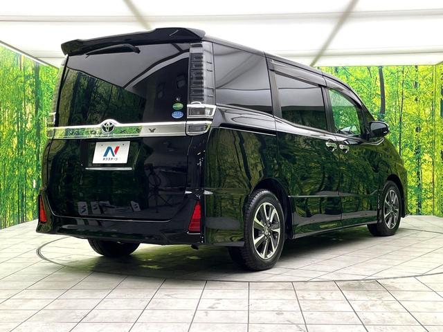 ヴォクシー ZS 煌 禁煙車 セーフティセンス 純正9型ナビ 両側電動スライドドア ETC LEDヘッド 純正16インチアルミホイール アイドリングストップ オートマティックハイビーム スマートキー(17枚目)