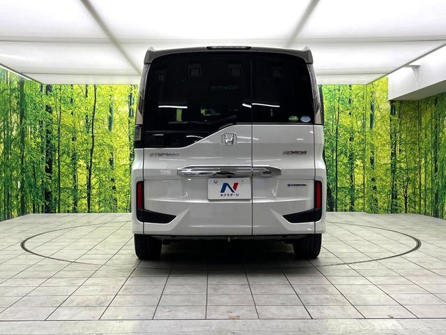 ステップワゴンスパーダ スパーダハイブリッド　Ｇ・ＥＸ　ホンダセンシング　両側電動ドア　１０型ナビ　後席モニター　バックカメラ　衝突被害軽減システム　レーダークルーズ　禁煙車　ハーフレザーシート　前席シートエアコン　ドラレコ　スマートキー　ＬＥＤヘッド　ビルトインＥＴＣ（17枚目）