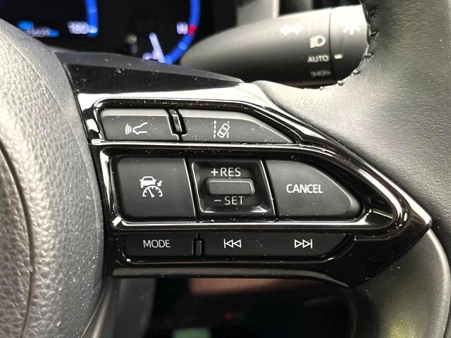 ヤリスクロス ハイブリッドZ 純正8インチディスプレイオーディオ 全周囲カメラ セーフティセンス シートヒーター パワーバックドア LEDヘッドライト 純正18インチアルミホイール bluetooth再生 パワーシート 禁煙車(6枚目)