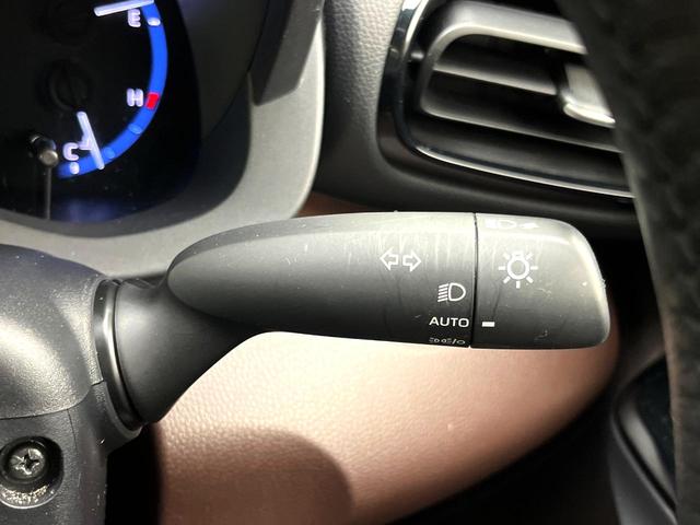 ヤリスクロス ハイブリッドZ 純正8インチディスプレイオーディオ 全周囲カメラ セーフティセンス シートヒーター パワーバックドア LEDヘッドライト 純正18インチアルミホイール bluetooth再生 パワーシート 禁煙車(26枚目)