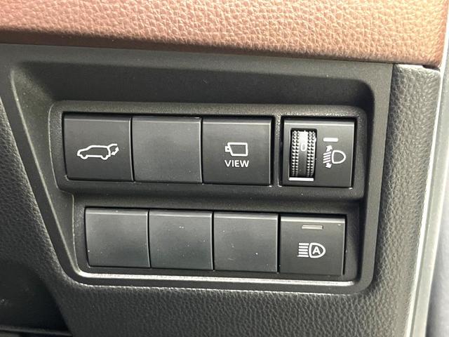 ヤリスクロス ハイブリッドZ 純正8インチディスプレイオーディオ 全周囲カメラ セーフティセンス シートヒーター パワーバックドア LEDヘッドライト 純正18インチアルミホイール bluetooth再生 パワーシート 禁煙車(30枚目)