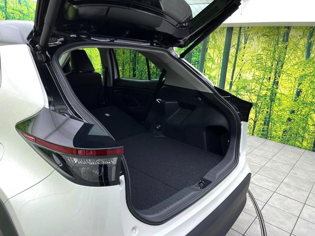 ヤリスクロス ハイブリッドZ 純正8インチディスプレイオーディオ 全周囲カメラ セーフティセンス シートヒーター パワーバックドア LEDヘッドライト 純正18インチアルミホイール bluetooth再生 パワーシート 禁煙車(39枚目)