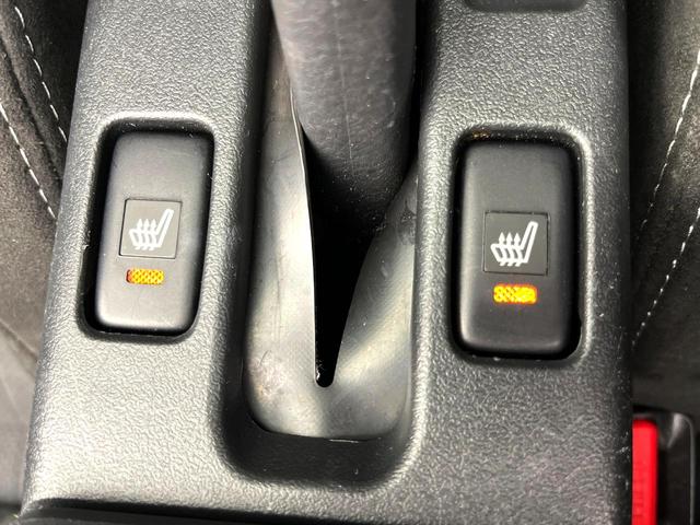 コペン ＧＲ　スポーツ　禁煙車　純正ＳＤナビ　バックカメラ　シートヒーター　ＥＴＣ　スマートキー　ＬＥＤヘッドライト　ＢＢＳ製１６インチアルミホイール　オートエアコン　アイドリングストップ　ｂｌｕｅｔｏｏｔｈ　フルセグＴＶ（5枚目）