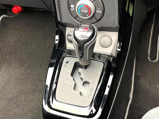 コペン ＧＲ　スポーツ　禁煙車　純正ＳＤナビ　バックカメラ　シートヒーター　ＥＴＣ　スマートキー　ＬＥＤヘッドライト　ＢＢＳ製１６インチアルミホイール　オートエアコン　アイドリングストップ　ｂｌｕｅｔｏｏｔｈ　フルセグＴＶ（30枚目）