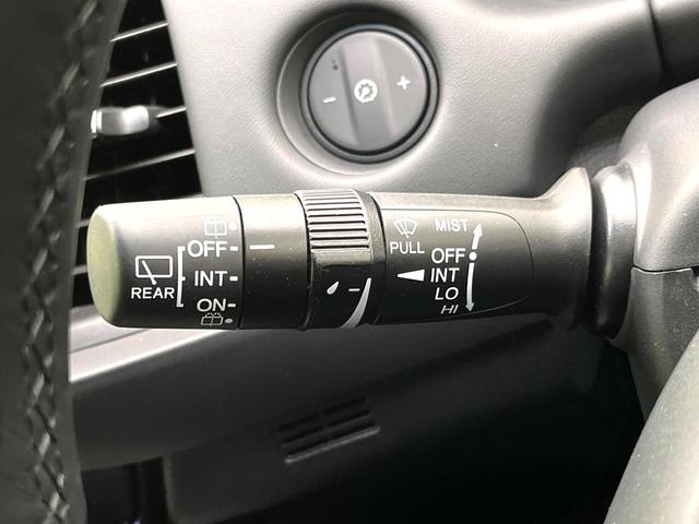 フィット ｅ：ＨＥＶホーム　純正９インチナビ　バックカメラ　ホンダセンシング　アダプティブクルーズコントロール　ＥＴＣ　コーナーセンサー　フルセグＴＶ　ｂｌｕｅｔｏｏｔｈ再生　ＬＥＤヘッド　スマートキー　電子パーキングブレーキ（27枚目）