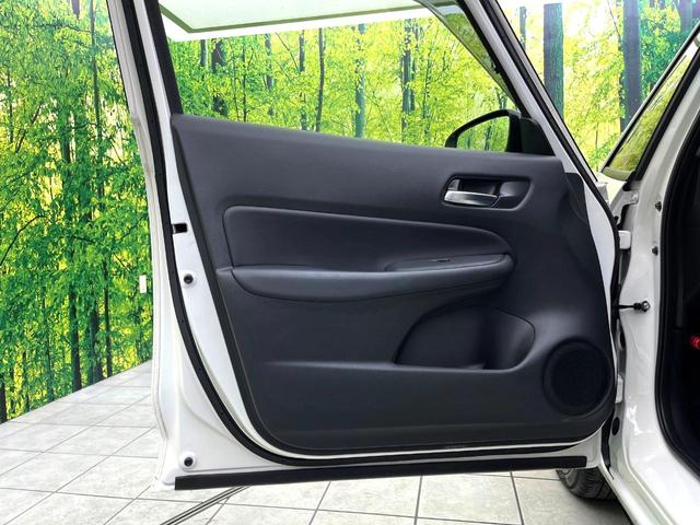 フィット ｅ：ＨＥＶホーム　純正９インチナビ　バックカメラ　ホンダセンシング　アダプティブクルーズコントロール　ＥＴＣ　コーナーセンサー　フルセグＴＶ　ｂｌｕｅｔｏｏｔｈ再生　ＬＥＤヘッド　スマートキー　電子パーキングブレーキ（36枚目）