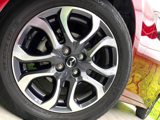 �y�����P�U�C���`�A���~�z�C�[���z�O�ςɃ}�b�`���������A���~�z�C�[���𑕒����Ă���܂��B�e��ЊO�A���~�z�C�[����A�X�^�b�h���X�^�C�����戵�����Ă���܂��B���񂲑��k����������