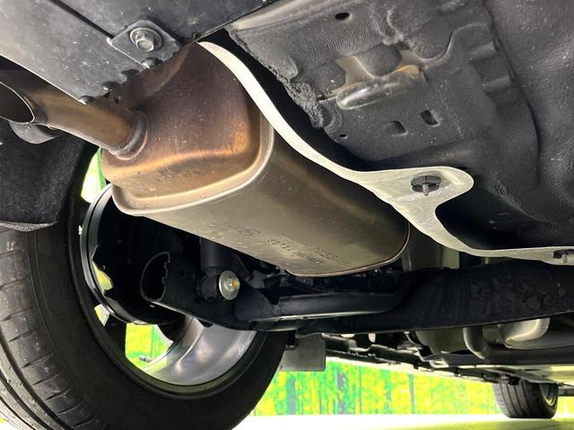 オーラ ニスモ　禁煙車　純正９型ナビ　アラウンドビューモニター　ブラインドスポットモニター　ＬＥＤヘッドライト　純正１７インチアルミ　スマートキー　オートエアコン　オートライト　電子パーキング　ＥＴＣ（22枚目）