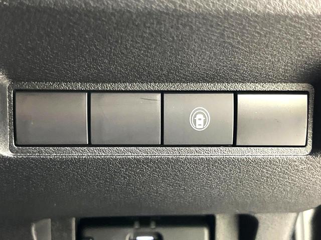 オーラ ニスモ　禁煙車　純正９型ナビ　アラウンドビューモニター　ブラインドスポットモニター　ＬＥＤヘッドライト　純正１７インチアルミ　スマートキー　オートエアコン　オートライト　電子パーキング　ＥＴＣ（29枚目）