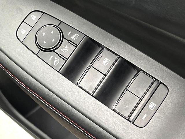 オーラ ニスモ　禁煙車　純正９型ナビ　アラウンドビューモニター　ブラインドスポットモニター　ＬＥＤヘッドライト　純正１７インチアルミ　スマートキー　オートエアコン　オートライト　電子パーキング　ＥＴＣ（36枚目）