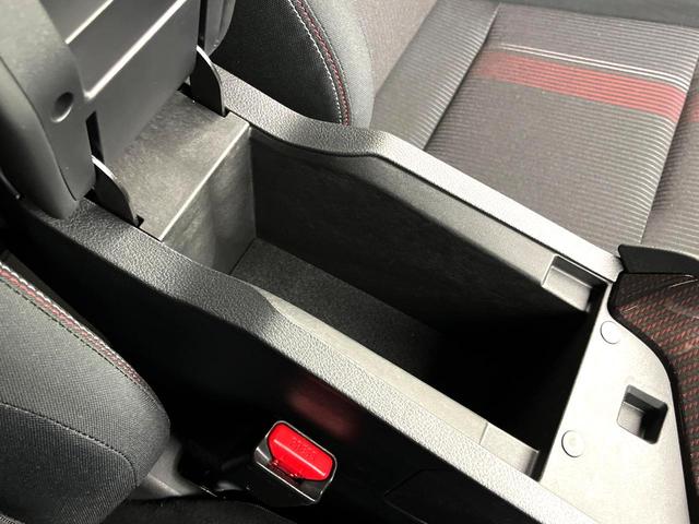 オーラ ニスモ　禁煙車　純正９型ナビ　アラウンドビューモニター　ブラインドスポットモニター　ＬＥＤヘッドライト　純正１７インチアルミ　スマートキー　オートエアコン　オートライト　電子パーキング　ＥＴＣ（38枚目）