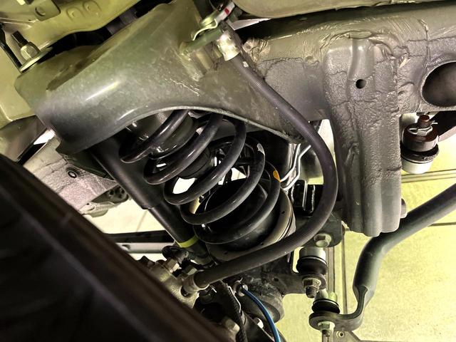 ジムニー ＸＣ　禁煙車　４ＷＤ　ＳＤナビ　バックカメラ　クルーズコントロール　シートヒーター　コーナーセンサー　ＬＥＤヘッドライト　純正１６インチアルミ　オートエアコン　スマートキー　オートライト　ＥＴＣ（23枚目）