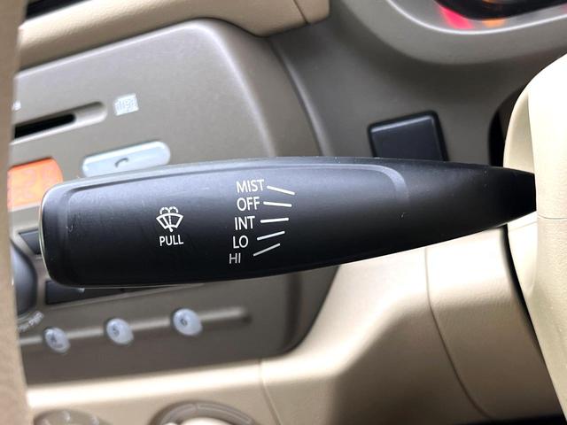 アルト Ｆ　禁煙車　オーディオ　リモコンキー　純正１３インチホイール　パワーウィンドウ　ヘッドライトレベライザー　セキュリティアラーム　ＣＤ再生　スペアタイヤ（33枚目）