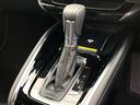 ｅ：ＨＥＶ　Ｚ　登録済未使用車　ホンダコネクトディスプレイ　バックカメラ　ＥＴＣ２．０　ホンダセンシング　レーダークルーズ　電動リアゲート　置くだけ充電　ＬＥＤヘッドライト　純正１８インチアルミホイール　禁煙車（29枚目）