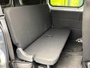 後部座席も気になるようなキズ・汚れやへたり等、大きなダメージはなく、良好な状態です。