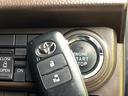 ルーミー Ｘ　禁煙車　純正９型ディスプレイオーディオ　スマートアシスト　バックカメラ　パワースライドドア　コーナーセンサー　スマートキー　アイドリングストップ　エアコン　オートライト　ＥＴＣ（7枚目）