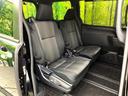 後部座席も気になるようなキズ・汚れやへたり等、大きなダメージはなく、良好な状態です。