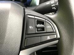 �ڥ����ץƥ��֥��롼������ȥ�����۹�®ƻϩ�Ǥ�Ĺ��Υ���Ԥ��ڤˡ�����ư��®�٤��ݤĥ��롼������ȥ����뤬�����ͷڸ������ƥ��Ϣ�Ȥ��������μ�ξ���Τ��Ƽִ֤��ݤĤ褦��®��Ĵ�ᤷ�Ƥ���ޤ����� 6