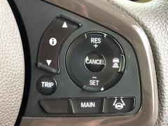 �ڥ����ץƥ��֥��롼������ȥ�����۹�®ƻϩ�Ǥ�Ĺ��Υ���Ԥ��ڤˡ�����ư��®�٤��ݤĥ��롼������ȥ����뤬�����ͷڸ������ƥ��Ϣ�Ȥ��������μ�ξ���Τ��Ƽִ֤��ݤĤ褦��®��Ĵ�ᤷ�Ƥ���ޤ����� 6