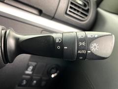 �ڥ����ȥ饤�ȡۼ�������뤵�˱����Ƽ�ư�ǥإåɥ饤�Ȥ��������������Ǥ��뵡ǽ�Ǥ����饤�Ȥ��դ�˺�졦�ä�˺��ʤɤ�̵���ʤꡢ��������ͼ�������Ԥ�¿����ȥ�ͥ��̲���������Ǥ��͢� 7