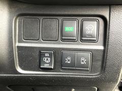 �ڥϥ󥺥ե꡼��ǽ�դ�ξ¦�ѥ���饤�ɥɥ��ۥ��饤�ɥɥ��β���­�������Ƥ��������ȡ���ưŪ�˥��饤�ɥɥ������Ĥ��ޤ�����ʪ��ξ�꤬�դ����ä����֤Ǥ⡢�ɥ��γ��Ĥ��Ǥ��ƤȤäƤ������� 4