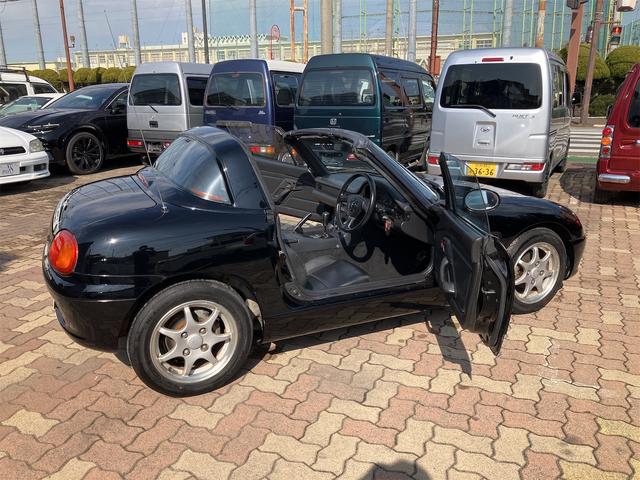 カプチーノ 　クロ全塗装済　５ＭＴ　エアコン　パワステ　パワーウインドウ　純正アルミホイール　ハードトップ（16枚目）