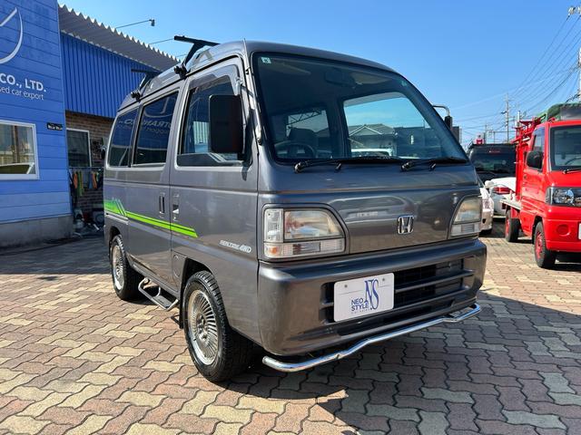 ストリート Ｖ　全車輛　車内清掃　１４インチカービングアルミホイール　エアコン　パワステ　４ＷＤ　５ＭＴ　パイプガード　ルーフレール（3枚目）