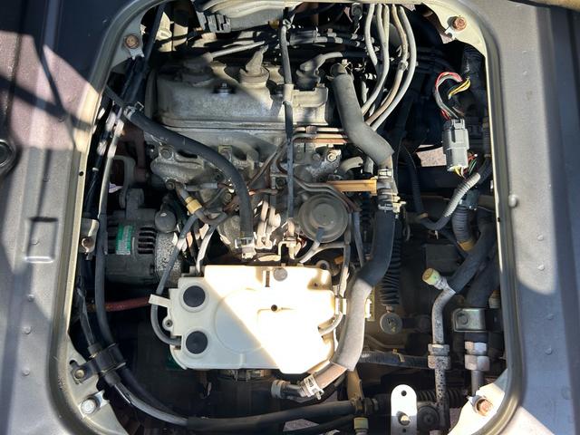 ストリート Ｖ　全車輛　車内清掃　１４インチカービングアルミホイール　エアコン　パワステ　４ＷＤ　５ＭＴ　パイプガード　ルーフレール（36枚目）