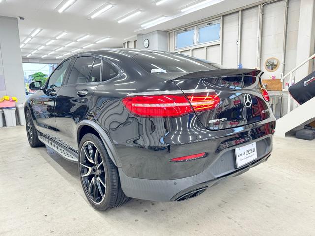 ＧＬＣ ＧＬＣ４３　４マチッククーペ　レザーエクスクルーシブＰＫＧ　ヘッドアップディスプレイ　オプションＡＭＧ２１インチホイール　ガラススライディングルーフ　ブルメスターサウンド　黒レザーシート　パナメリカーナグリル（19枚目）