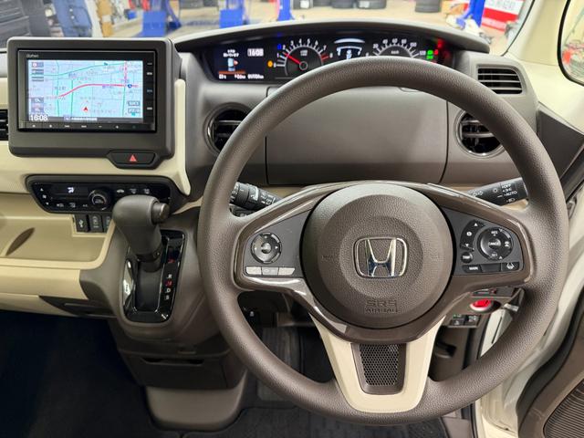 Ｎ－ＢＯＸ Ｌ　／ホンダセンシング／純正ナビ／Ｂｌｕｅｔｏｏｔｈ／バックカメラ／左パワースライドドア／前席シートヒーター（2枚目）
