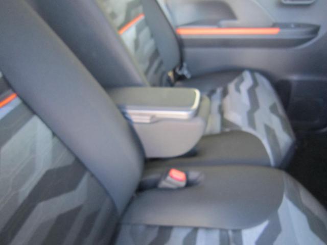 タント ファンクロスターボ ディスプレイオーディオ、USB、ETC、両側電動スライドドア、ターボ、サイドストライプ、アンダーガーニッシュ、ACC、アルミホイール、キーフリー、プッシュボタンスタート、新車保証継、シートヒーター(33枚目)