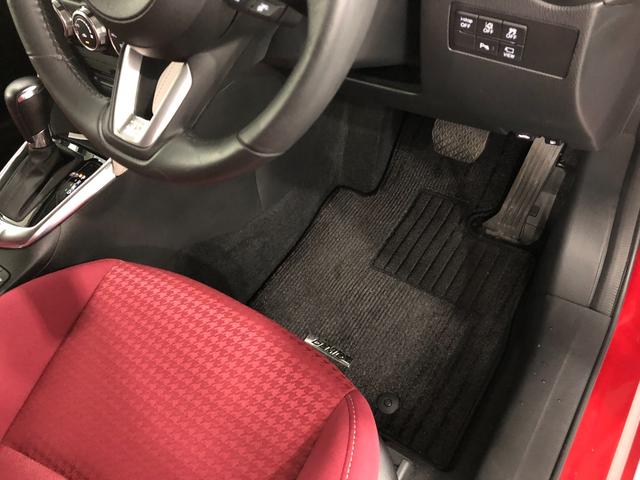 13Sノーブルクリムゾン 車検整備付 ナビ&全周囲カメラ(16枚目)