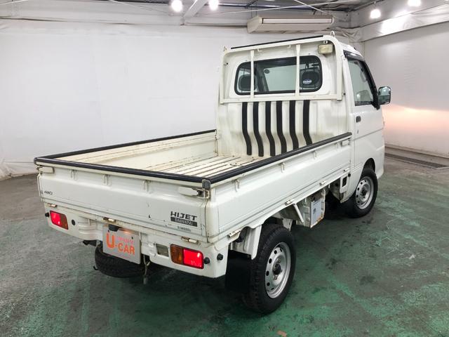 ハイゼットトラック スペシャル 農用パック 走行58780キロ/車検整備付 一年保証・走行距離無制限 走行58780キロ 4WD MT 純正カーペットマット AMFMラジオ 作業用ライト ゴムプロテクター(12枚目)