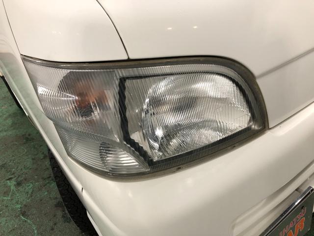 ハイゼットトラック スペシャル 農用パック 走行58780キロ/車検整備付 一年保証・走行距離無制限 走行58780キロ 4WD MT 純正カーペットマット AMFMラジオ 作業用ライト ゴムプロテクター(28枚目)