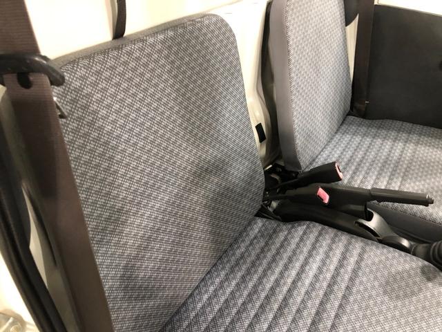 ハイゼットトラック スペシャル 農用パック 走行58780キロ/車検整備付 一年保証・走行距離無制限 走行58780キロ 4WD MT 純正カーペットマット AMFMラジオ 作業用ライト ゴムプロテクター(37枚目)