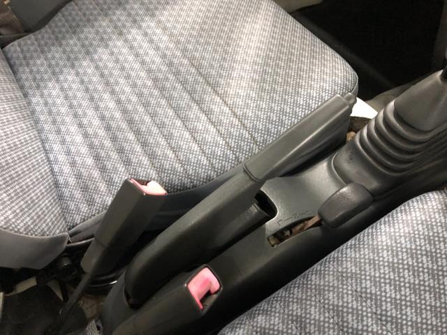 ハイゼットトラック スペシャル 農用パック 走行58780キロ/車検整備付 一年保証・走行距離無制限 走行58780キロ 4WD MT 純正カーペットマット AMFMラジオ 作業用ライト ゴムプロテクター(45枚目)