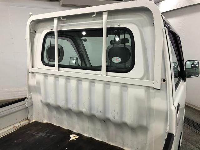 ハイゼットトラック エアコン・パワステ　スペシャル　４ＷＤ／走行７６２８９キロ　１年保証距離無制限　走行距離７６２８９キロ　４ＷＤ　ＦＭＡＭラジオ　純正フロアマット　マニュアルエアコン（27枚目）