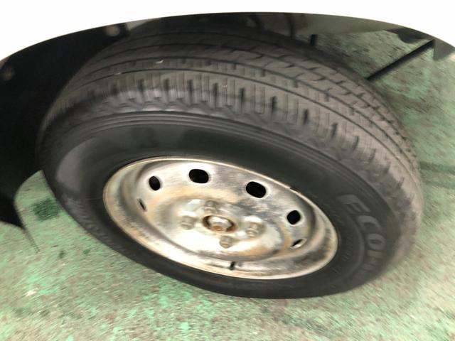 ハイゼットトラック エアコン・パワステ　スペシャル　４ＷＤ／走行７６２８９キロ　１年保証距離無制限　走行距離７６２８９キロ　４ＷＤ　ＦＭＡＭラジオ　純正フロアマット　マニュアルエアコン（31枚目）