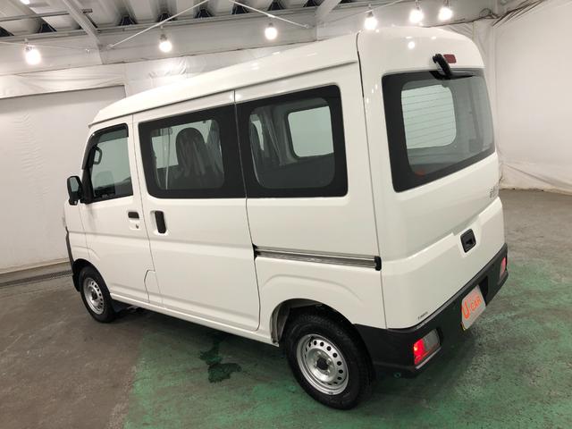 ハイゼットカーゴ スペシャル　走行２３４５７キロ／間仕切カーテン／ドラレコ　１年保証距離無制限　走行距離２３４５７キロ　ディスプレイオーディオ　ブルートゥース　ドラレコ　純正マット　助手席エアバック　クリアランスソナー　オートライト　アイドリングストップ　両側スライドドア（16枚目）