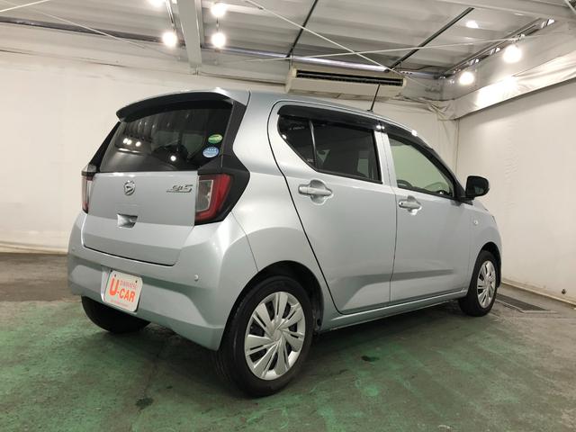 ミライース Ｘ　ＳＡＩＩＩ　走行１３８４６０キロ／ＣＤチューナー／マット　１年保証距離無制限　走行距離１３８４６０キロ　ＣＤチューナー　純正カーペットマット　助手席エアバッグ　クリアランスソナー　ＬＥＤヘッドランプ　アイドリングストップ　電動格納式ドアミラー　キーレス（13枚目）