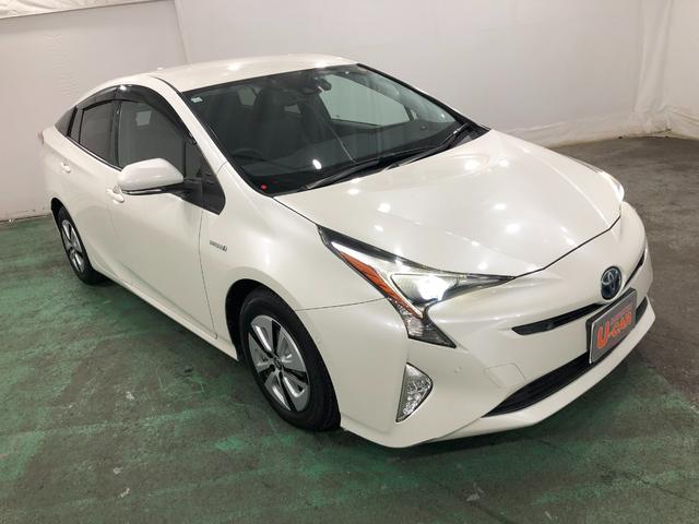 プリウス Ａプレミアム　車検整備付／走行３７０７３キロ／フルセグナビ　１年保証距離無制限　走行距離３７０７３キロ　フルセグナビ　バックカメラ　ブルートゥース　ドラレコ　純正マット　サイドエアバッグ　ＬＥＤヘッドランプ　シートヒーター　プッシュスタート　キーフリー（9枚目）